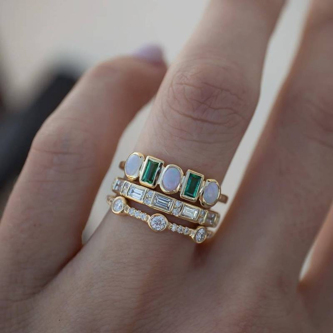 Ringe med vintage hvid og grøn opal