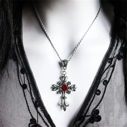 Veldrith Noirelle Necklace - White Gold